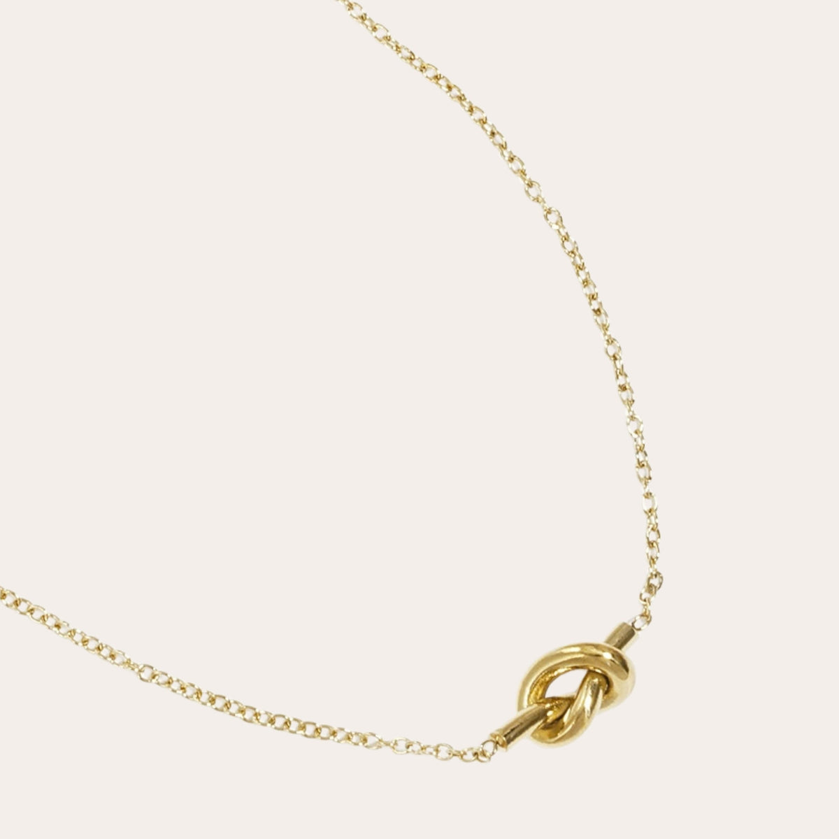 Luna_Knot_Necklace_Glitzea1