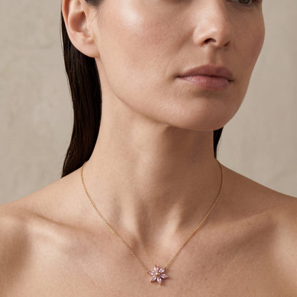 Rose_Bloom_Necklace_Glitzea_3