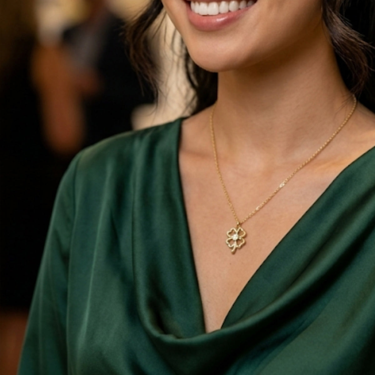 Sol_Charm_Necklace_Glitzea_3