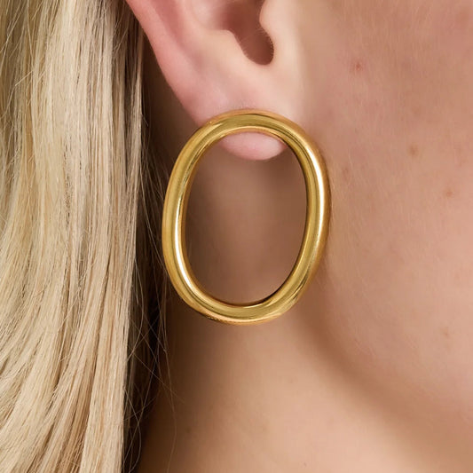 Sol_Oval_Studs_Glitzea1