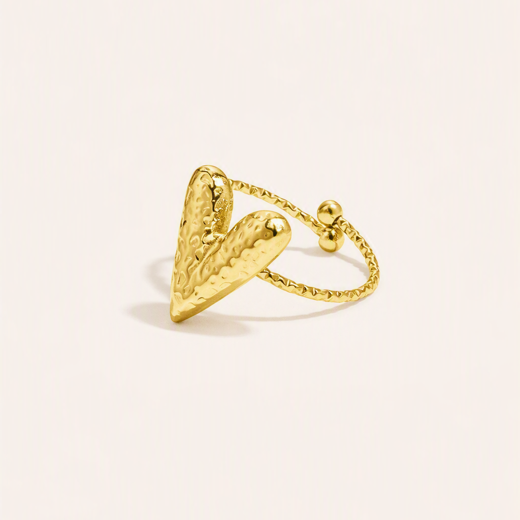 Vera_Arc_Minimal_Heart_Ring_Glitzea